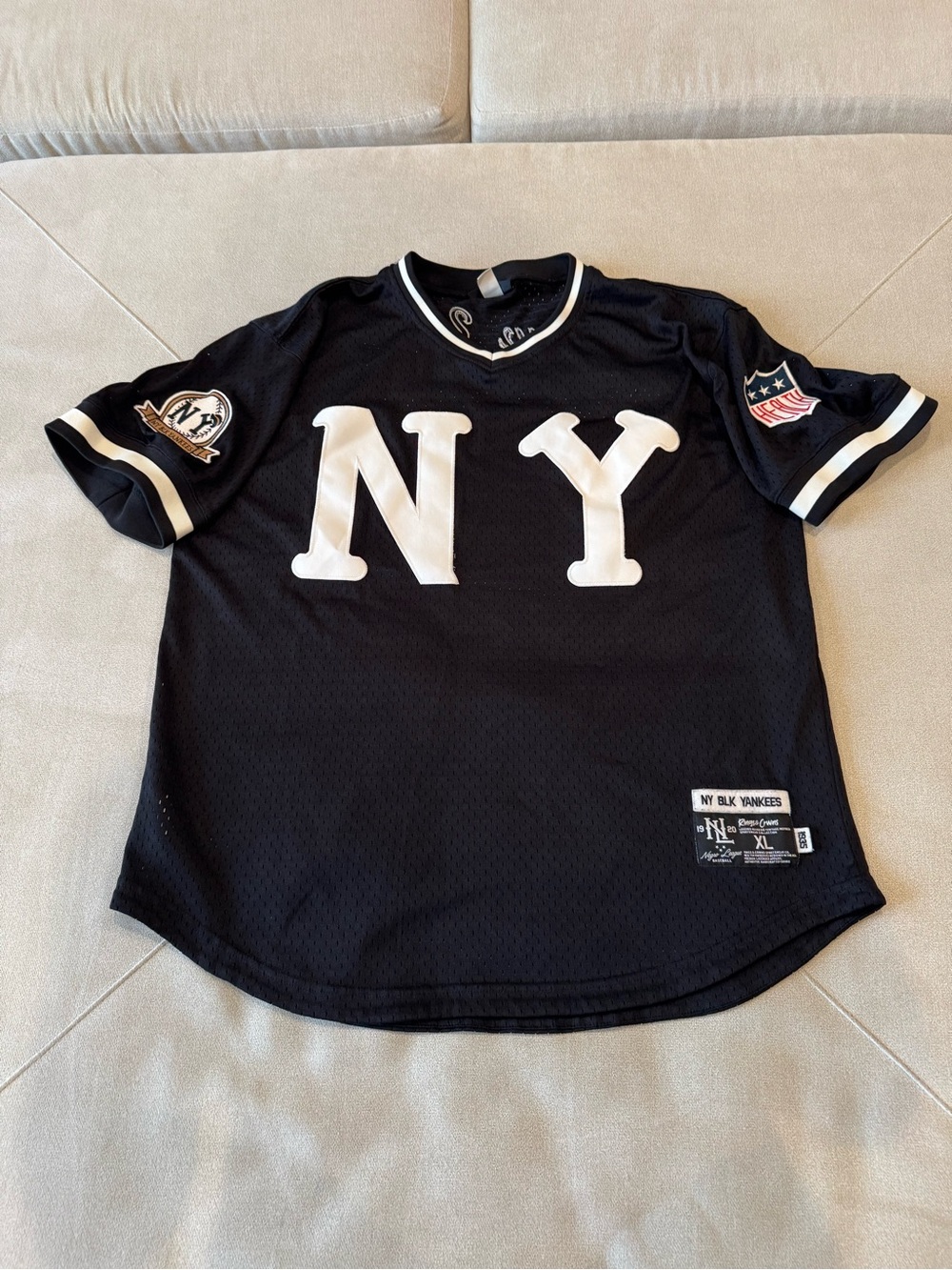 UNISEX NY Black Baseball Jersey Tee